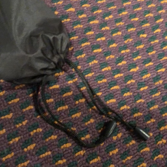 New 30 count satin bags to wrap sale items or giveaways - Picture 7 of 12